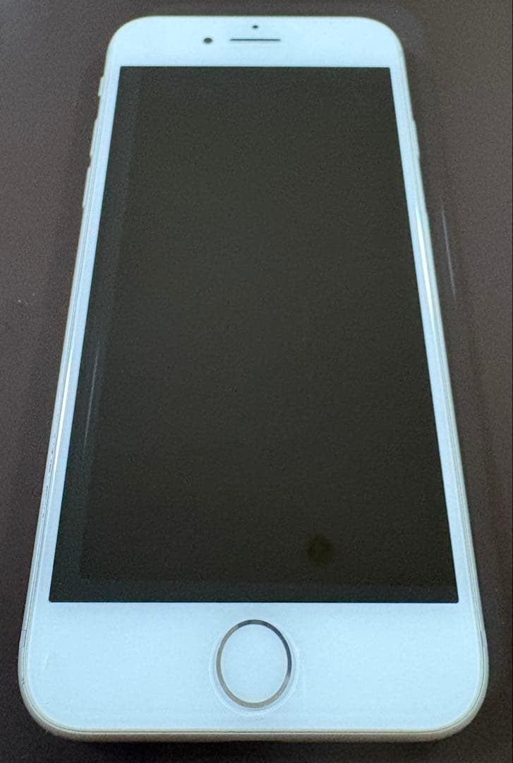 【匿名配送込】iPhone 8 64GB SIMフリー 箱ケーブル充電器付属