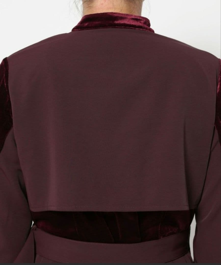 HARE マルチマテリアルプリーツワンピース バーガンディー