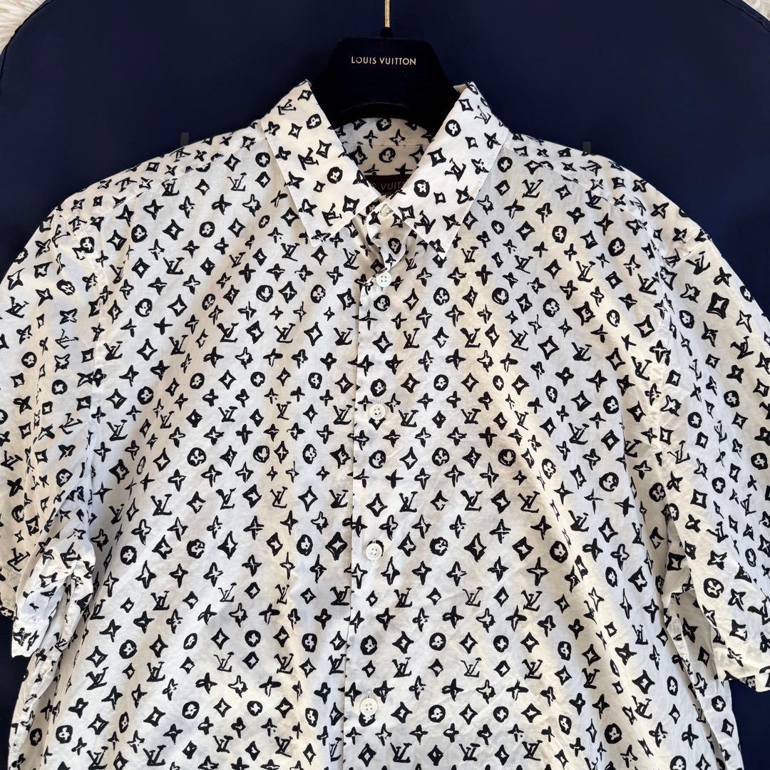 美品　ルイヴィトン　半袖　シャツ　モノグラム　総柄　ホワイト　Lサイズ