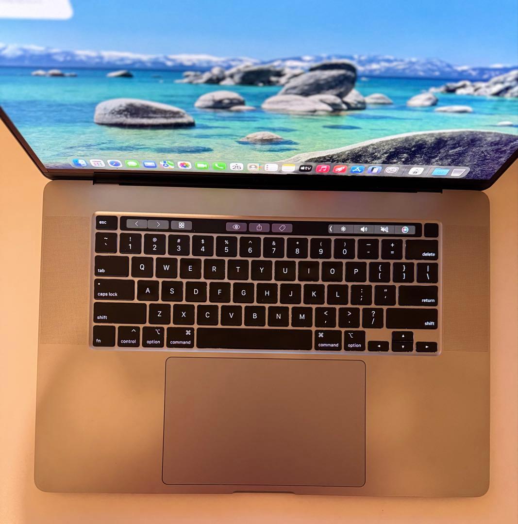 Macbook Pro 2019 16インチ Office付ける