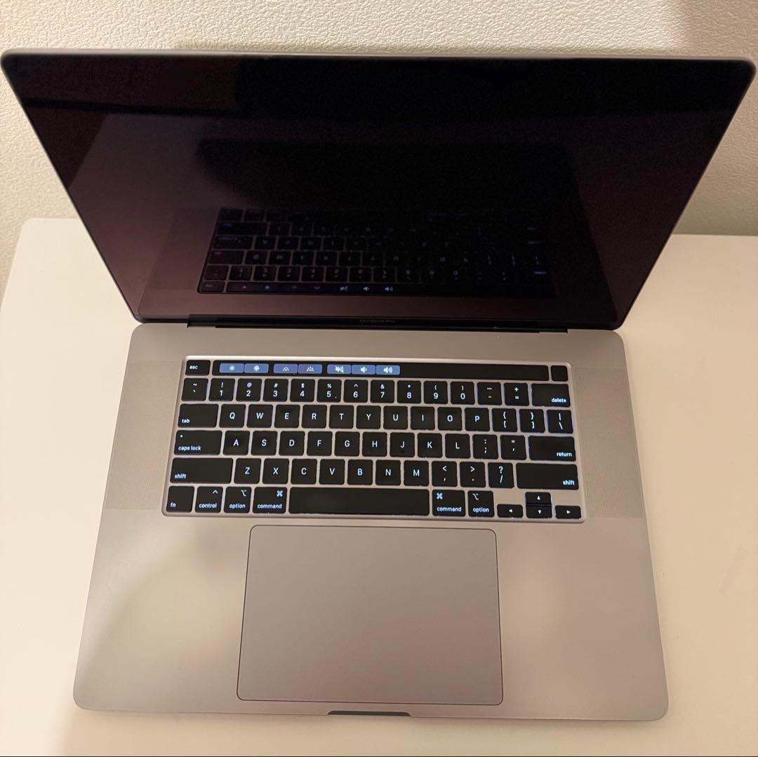Macbook Pro 2019 16インチ Office付ける