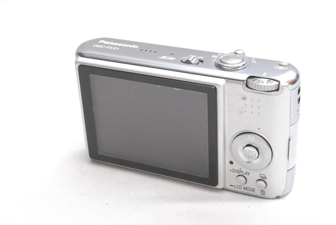 Panasonic LUMIX DMC-FX01 (良品）