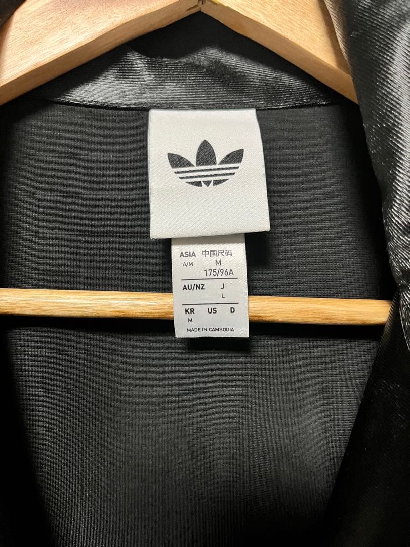 adidas originals firebird セットアップ　ハーフパンツ