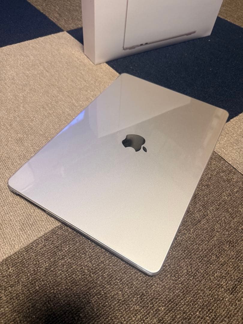 MacBook Air 15インチ スターライト