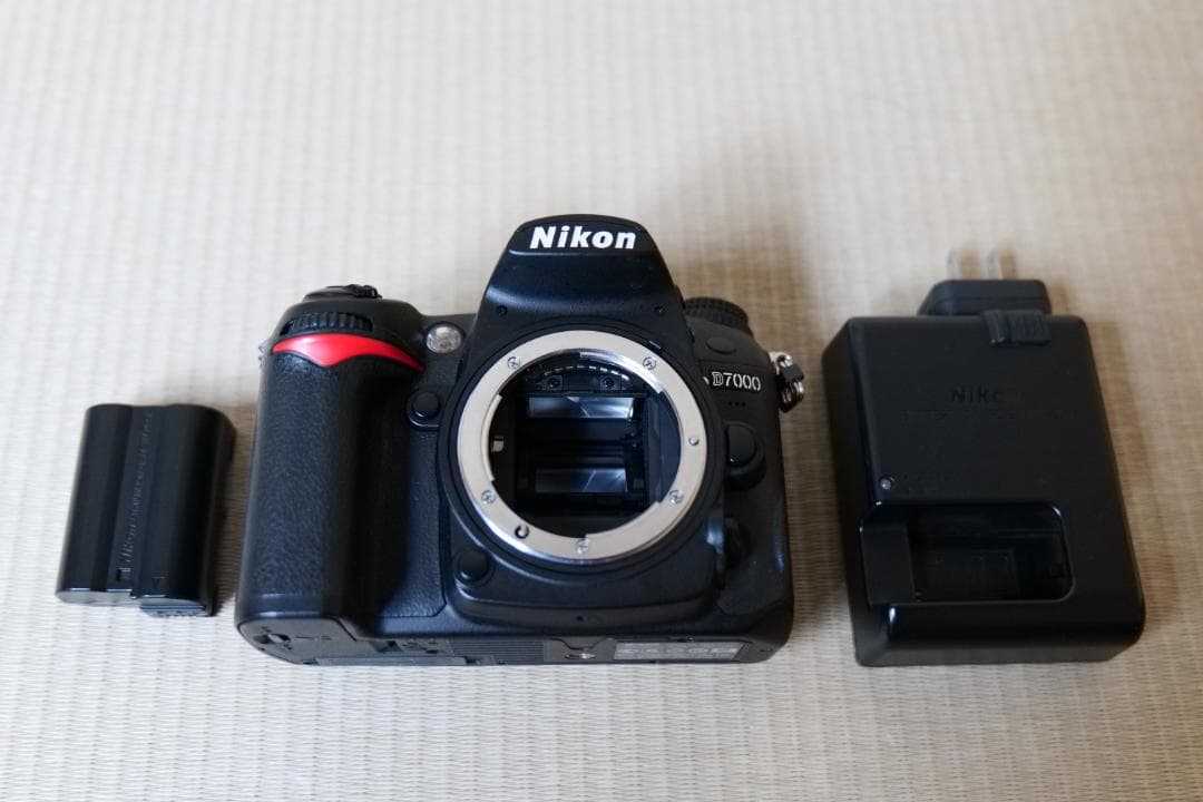 物欲断捨離くん専用　D7000+AF-S DX 18-200ｍｍ