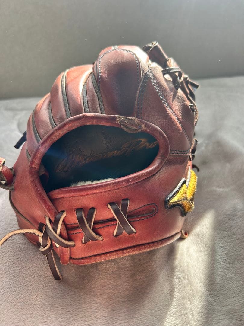 Mizuno ミズノプロ硬式野球内野用グローブ　赤エンジ