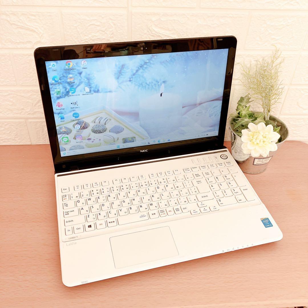 Windows11✨メモリ8GBでサクサク☘️カメラ付すぐ使えるノートパソコン白