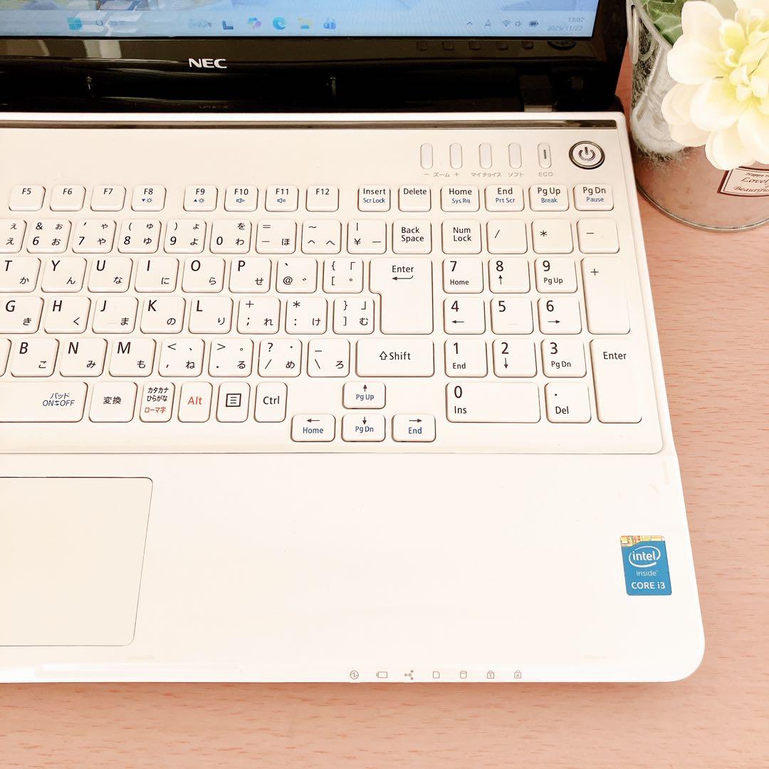 Windows11✨メモリ8GBでサクサク☘️カメラ付すぐ使えるノートパソコン白