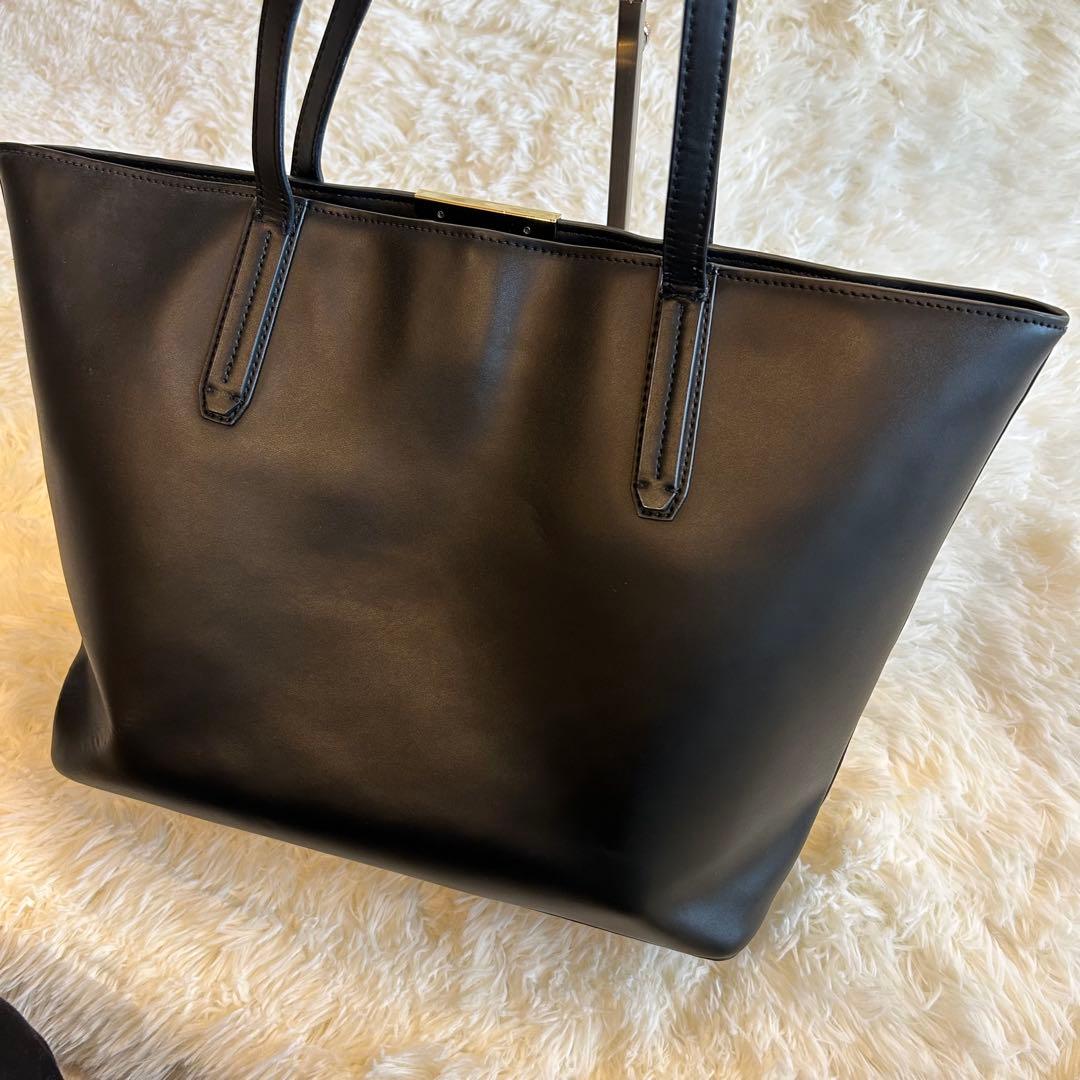 バーニーズニューヨーク　トートバッグ　レザー　金具　黒　本革　肩掛け　ブラック