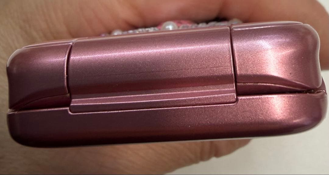 docomo らくらくホン　F-02J 本体　純正充電器とACアダプターのセット