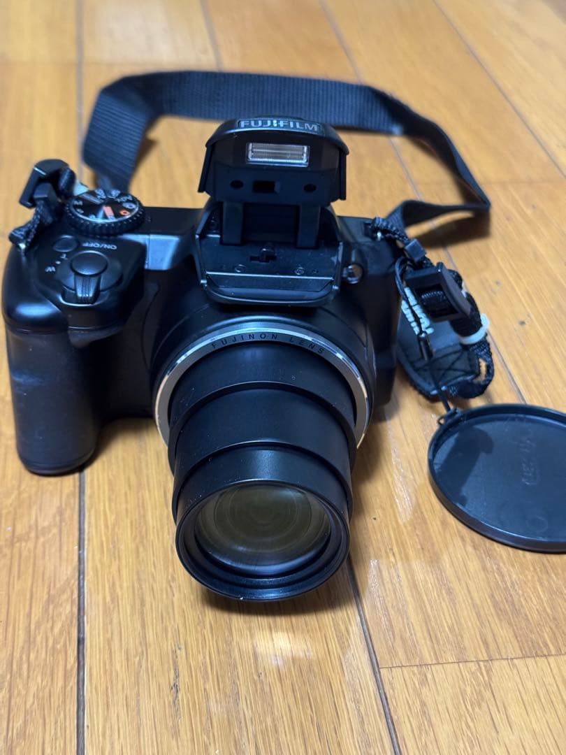 Fujifilm FinePix S8600コンパクトデジタルカメラ