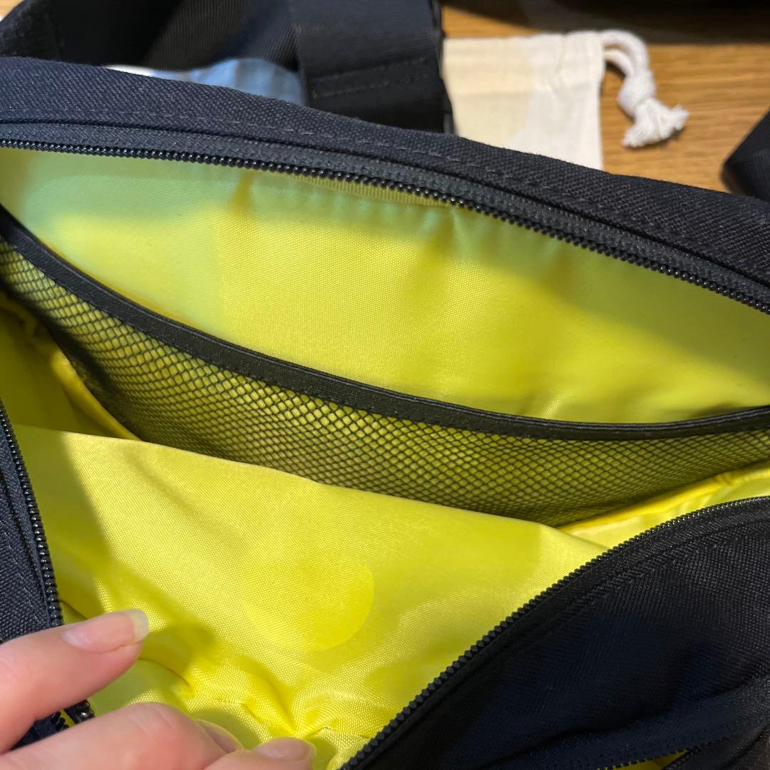 美品✨Huggo ハグー ヒップシート 巾着付き ウエストポーチ 黒 ナイロン