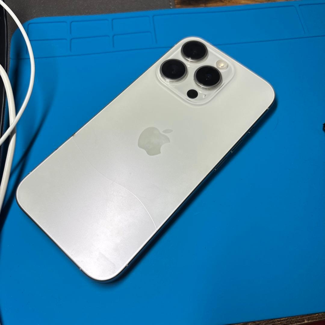 スマートフォン本体 iPhone 15 pro 128GB 100%