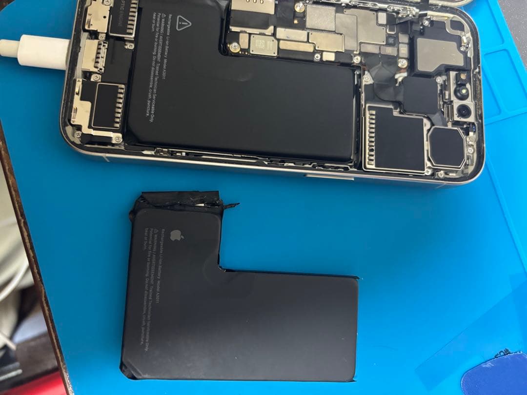 スマートフォン本体 iPhone 15 pro 128GB 100%