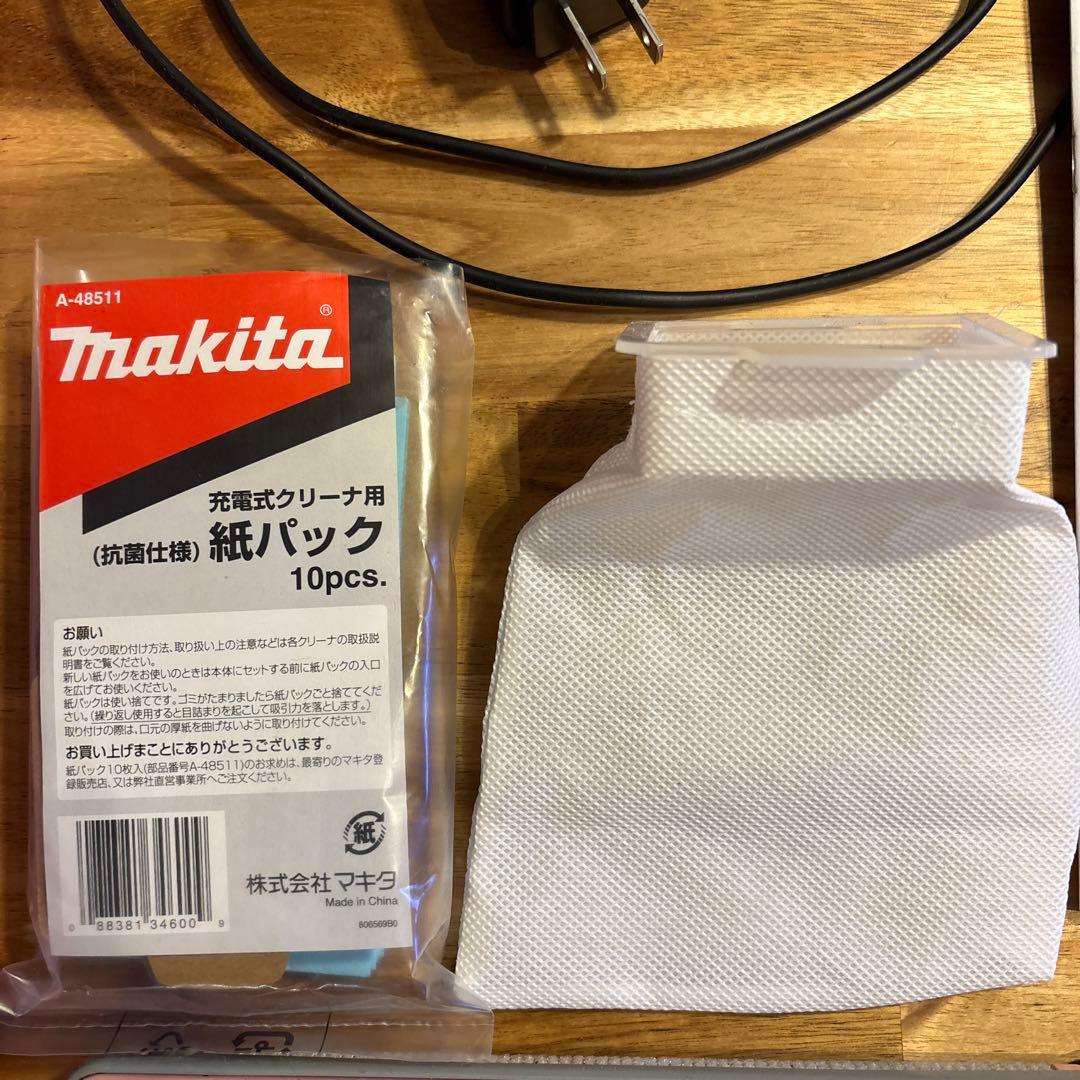 Makita コードレスクリーナー CL115FD