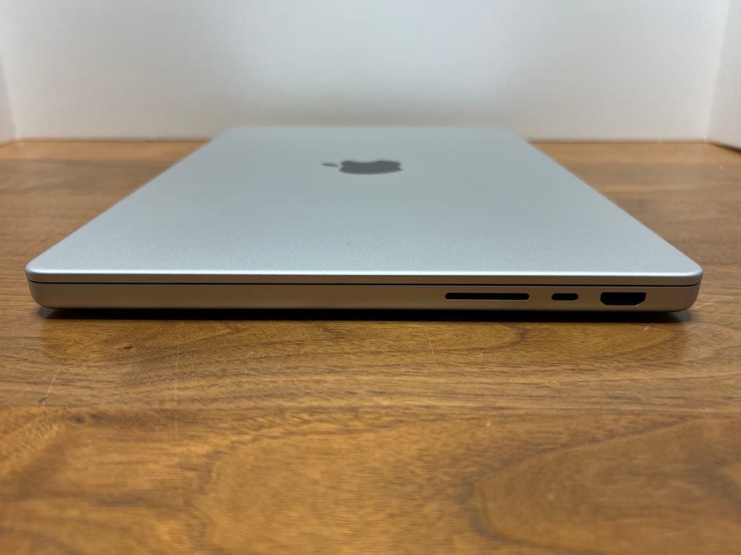 美品&高性能❗️MacBook Pro M1Pro 14in 32&1TB シルバ