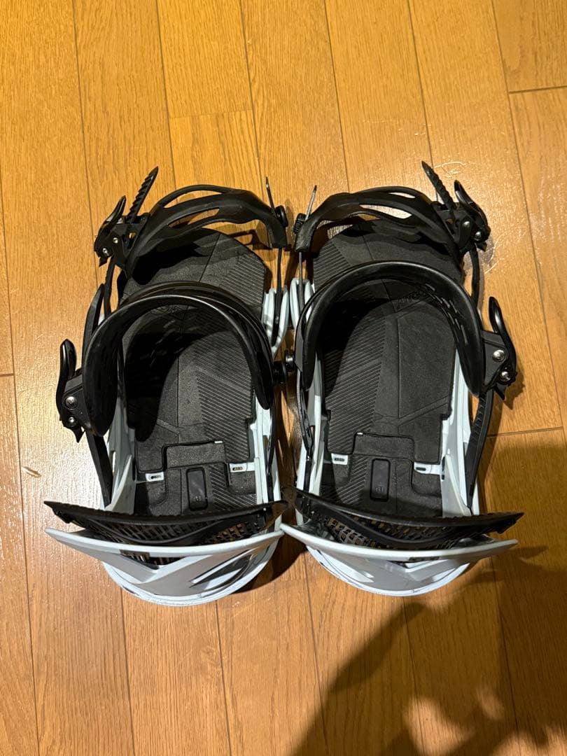 バートン　ジェネシス　ビンディング　Mサイズ