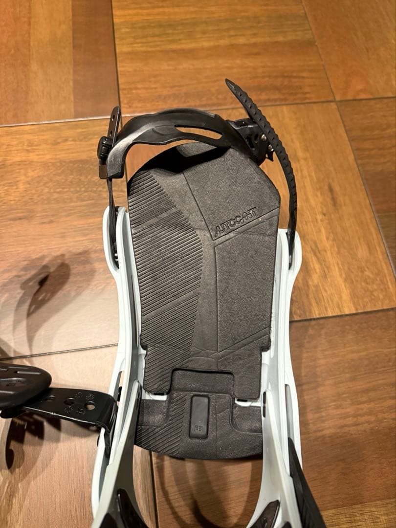 バートン　ジェネシス　ビンディング　Mサイズ