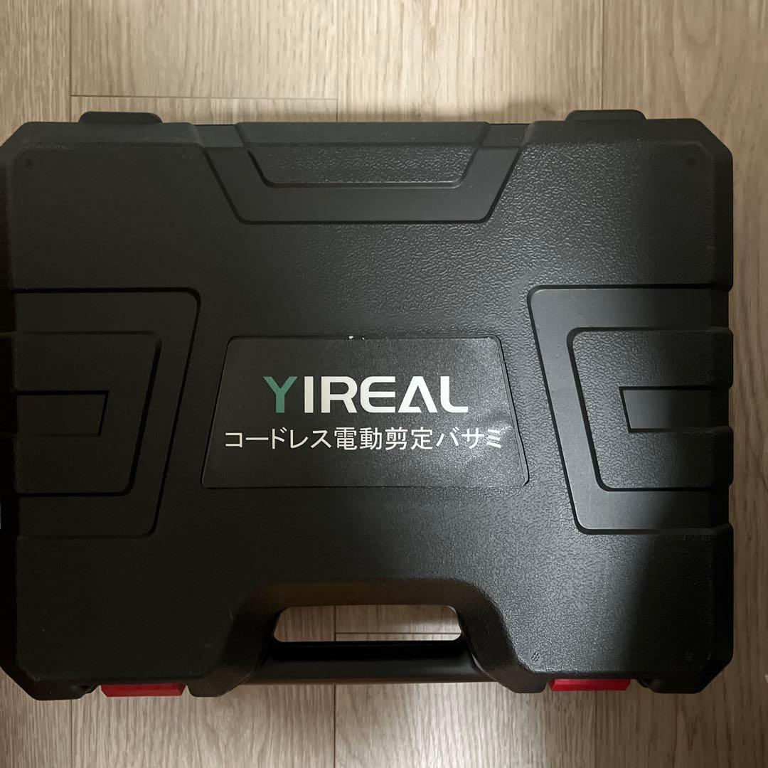 電動剪定バサミ 18V切断径40mmのコードレス充電式 大容量バッテリー付