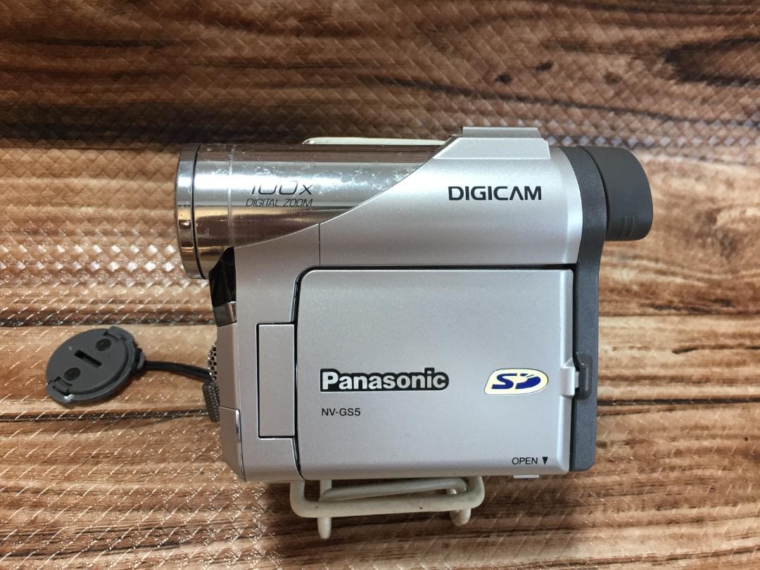 撮影再生ダビングOK　Panasonic NV-GS5K　付属品豪華