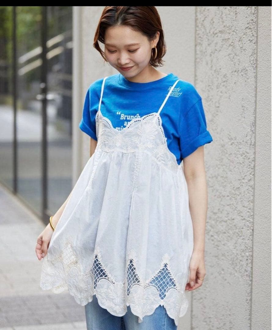 ミ*ナ様 SLOBE IENA カット刺繍キャミソールブラウス