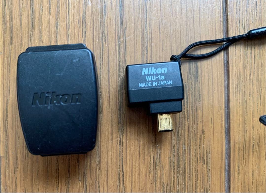 Nikon D7100 ボディ + WU1-s 付属品