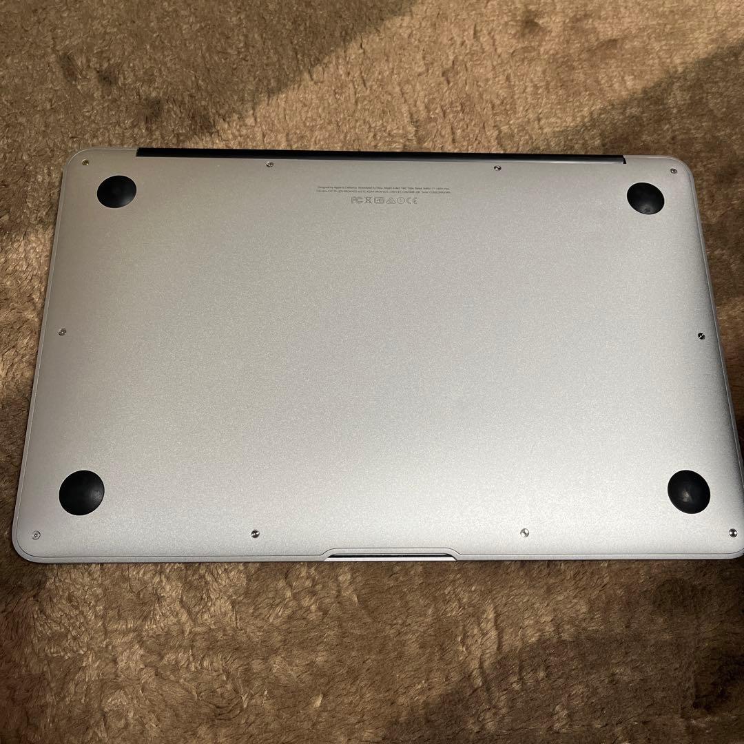 MacBook Air 11インチ Early 2015 4GB/ 256GB
