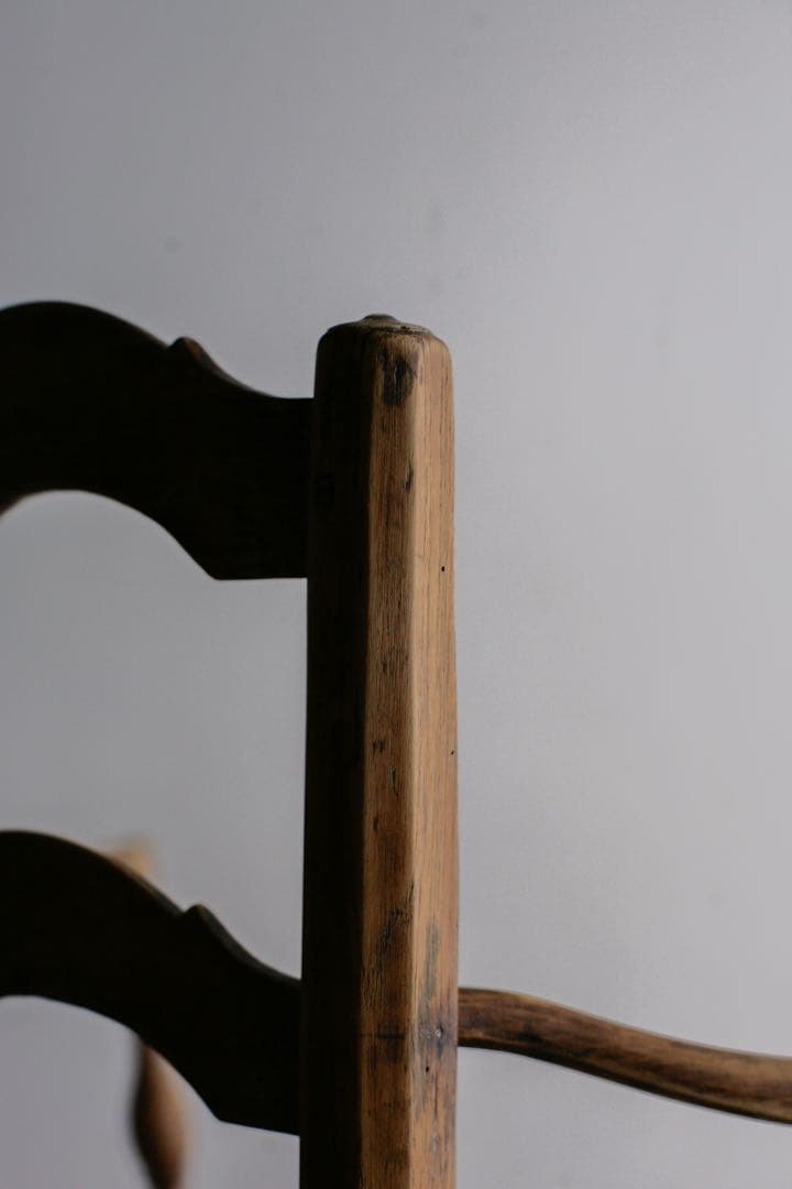 フランスアンティーク　パイン材　ラッシュ編みチェア　肘掛け　無垢材　ブロカント