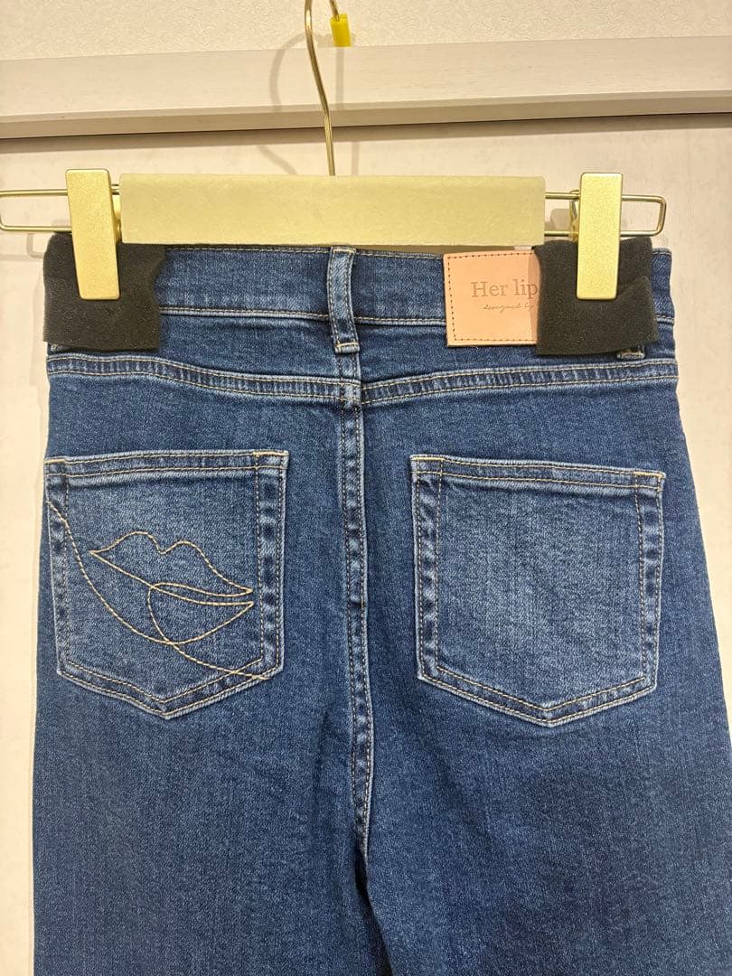 パンツ Herlipto New York High-Waisted Jeans
