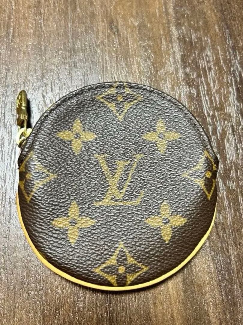 Louis Vuitton ケース 円形
