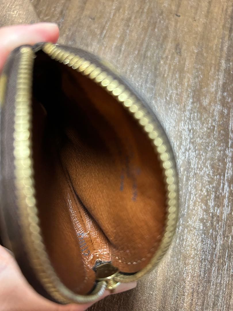 Louis Vuitton ケース 円形