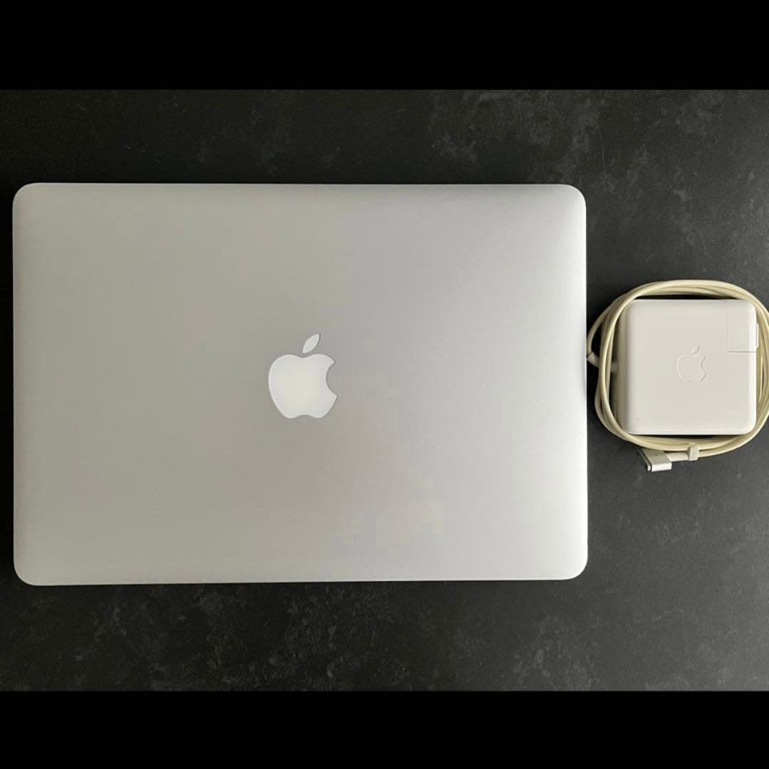 MacBook Pro 充電器付き