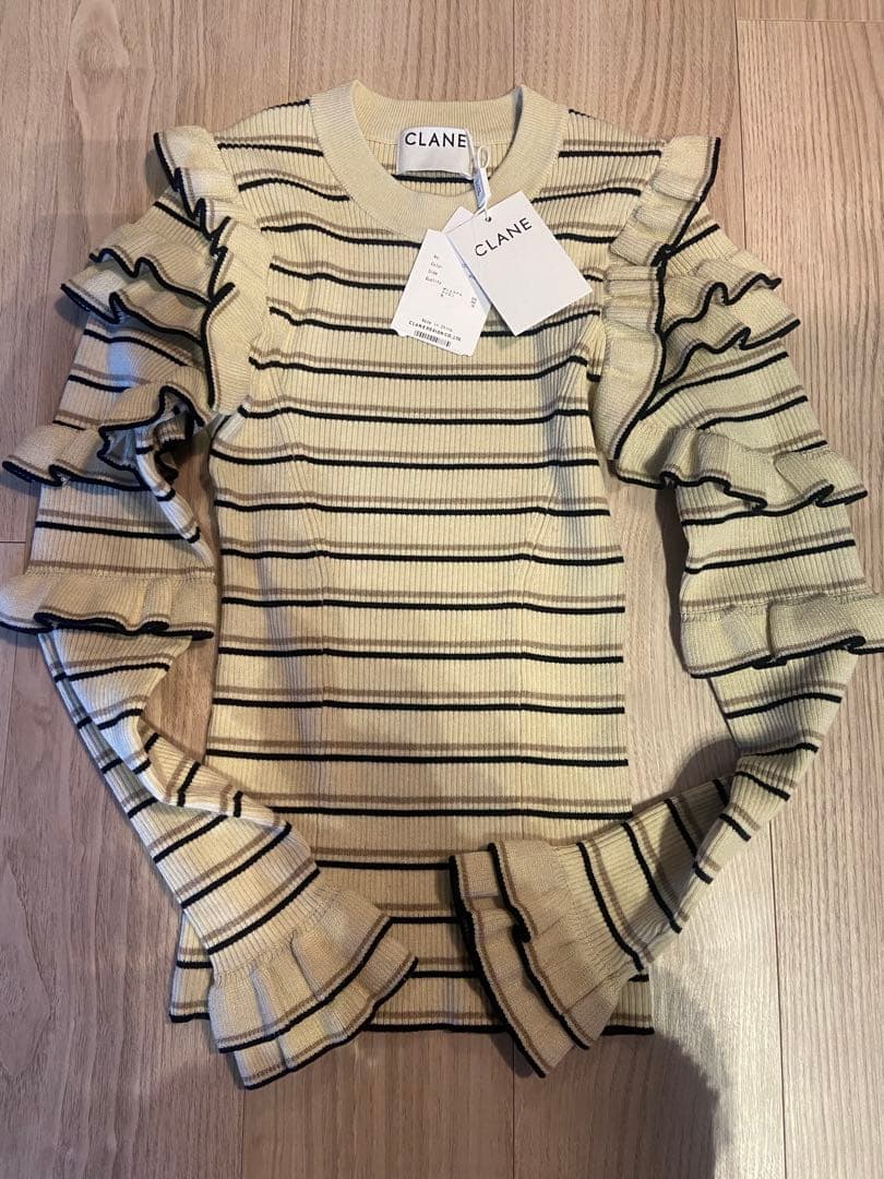 2/5限定値下げ/新品未使用/CLANE/FRILLSLEEVEKNITTOPS