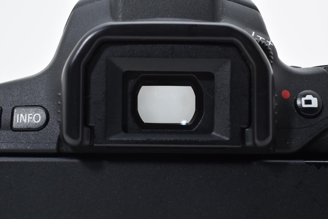 Canon EOS Kiss X9 Wi-Fi搭載 レンズセット #9875