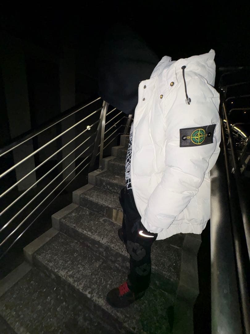 STONE  ホワイト ダウンジャケット