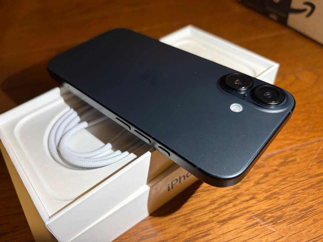 【即日発送】(美品)iPhone 16 128GB バッテリー100%