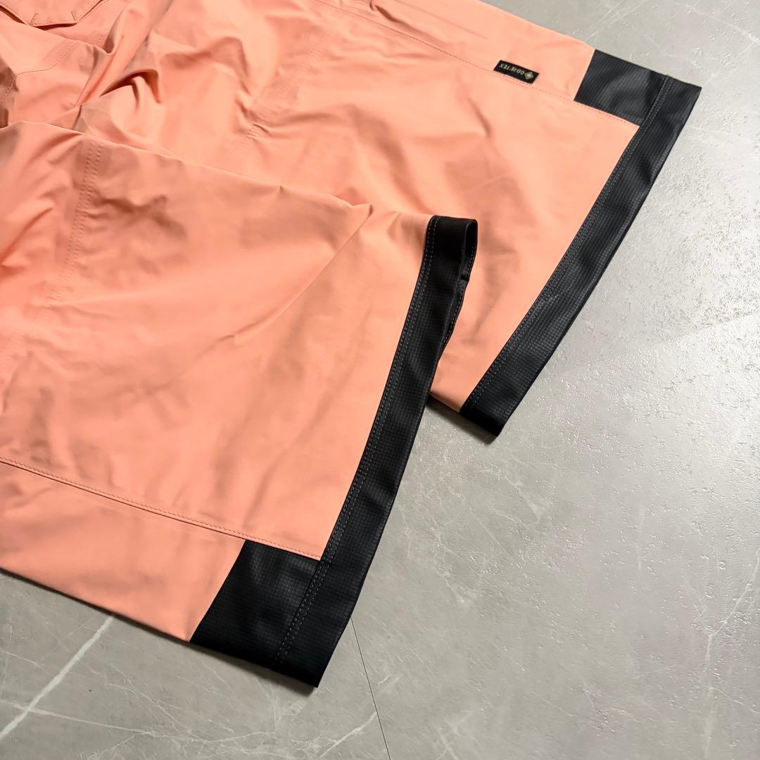 新品　タグ付き　ボルコム　ゴアテックス　Mサイズ　パンツ　スノーウェア