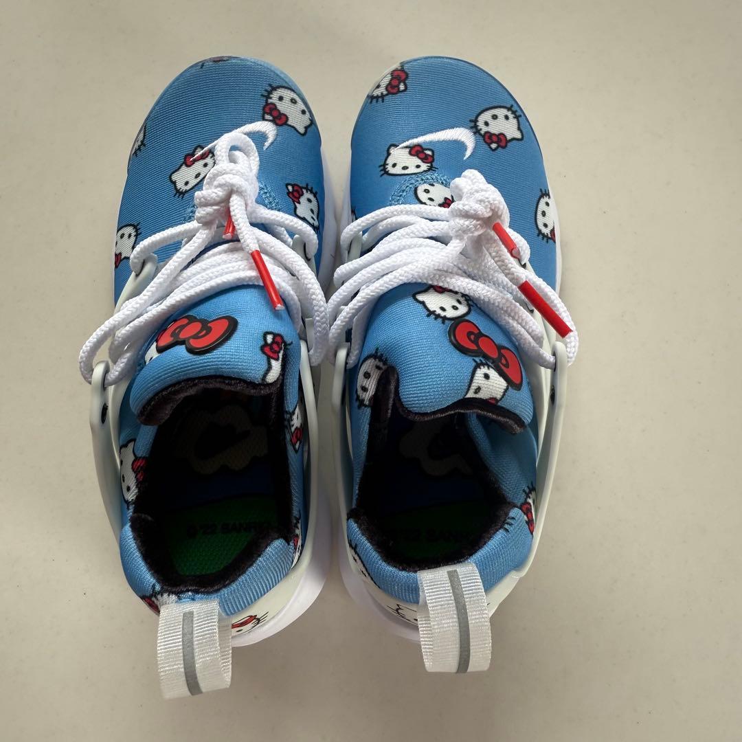 ハローキティ NIKEスニーカー 19cm 新品未使用