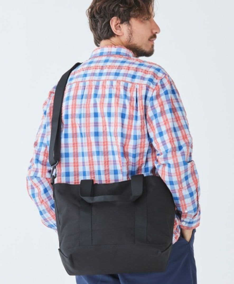 ＬＬビーンハンターズ・トート・バッグ、ジップ・トップ　ショルダー・ストラップ付き