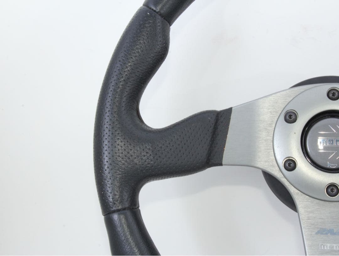 や*と様 momo D35 RACE MADE IN ITALY ステアリング♪