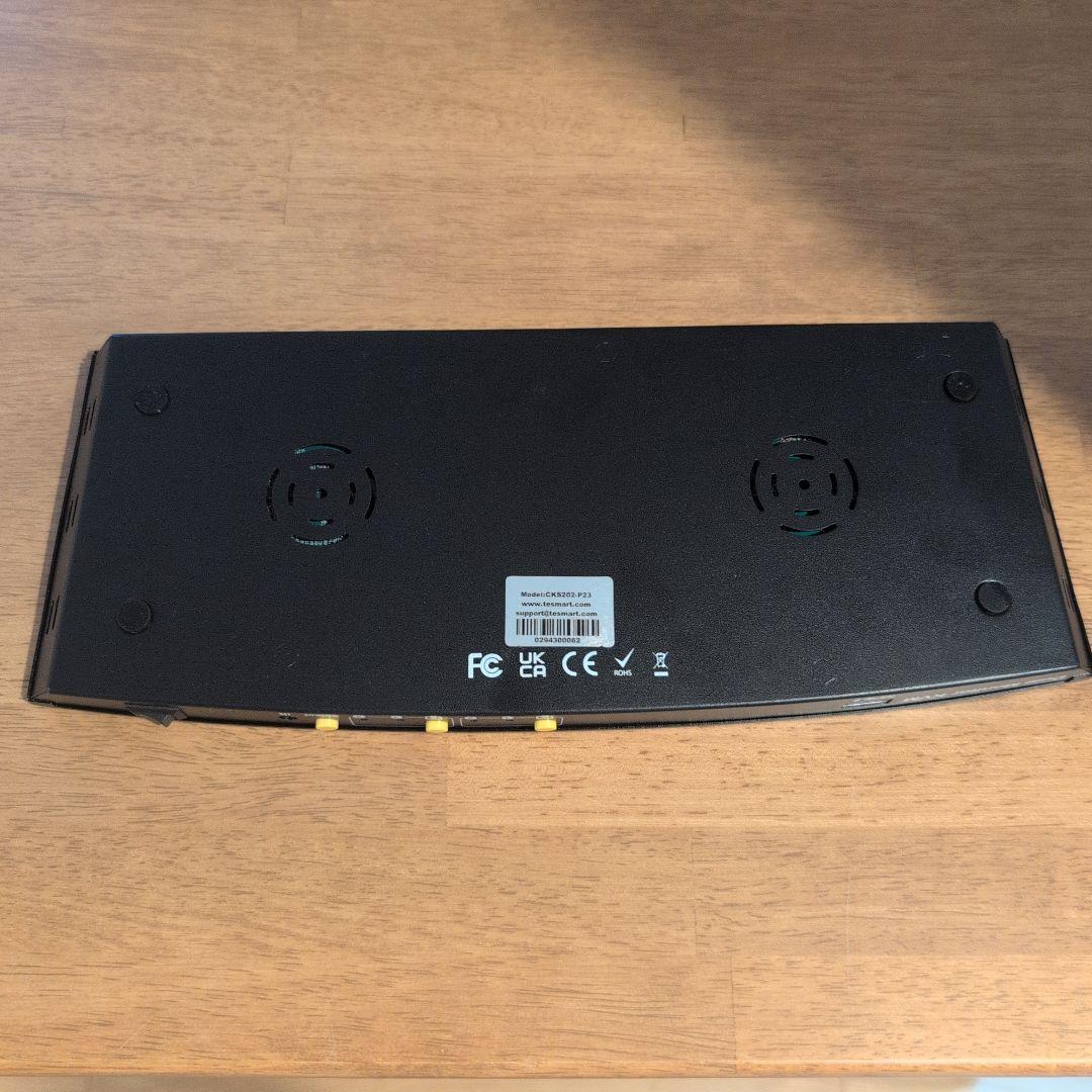 分配器・切替器 TESmart Dual Monitor KVM 4K 60Hz