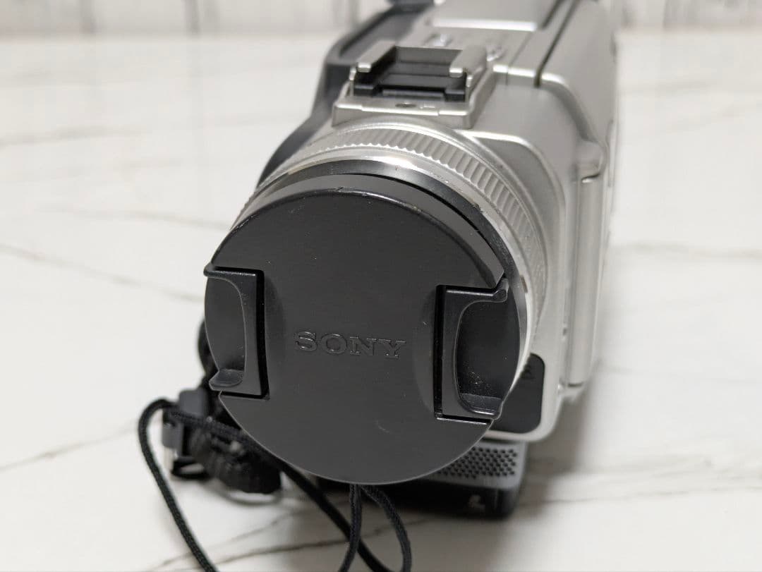② SONY　DCR-TRV20　MiniDV対応　豪華セット
