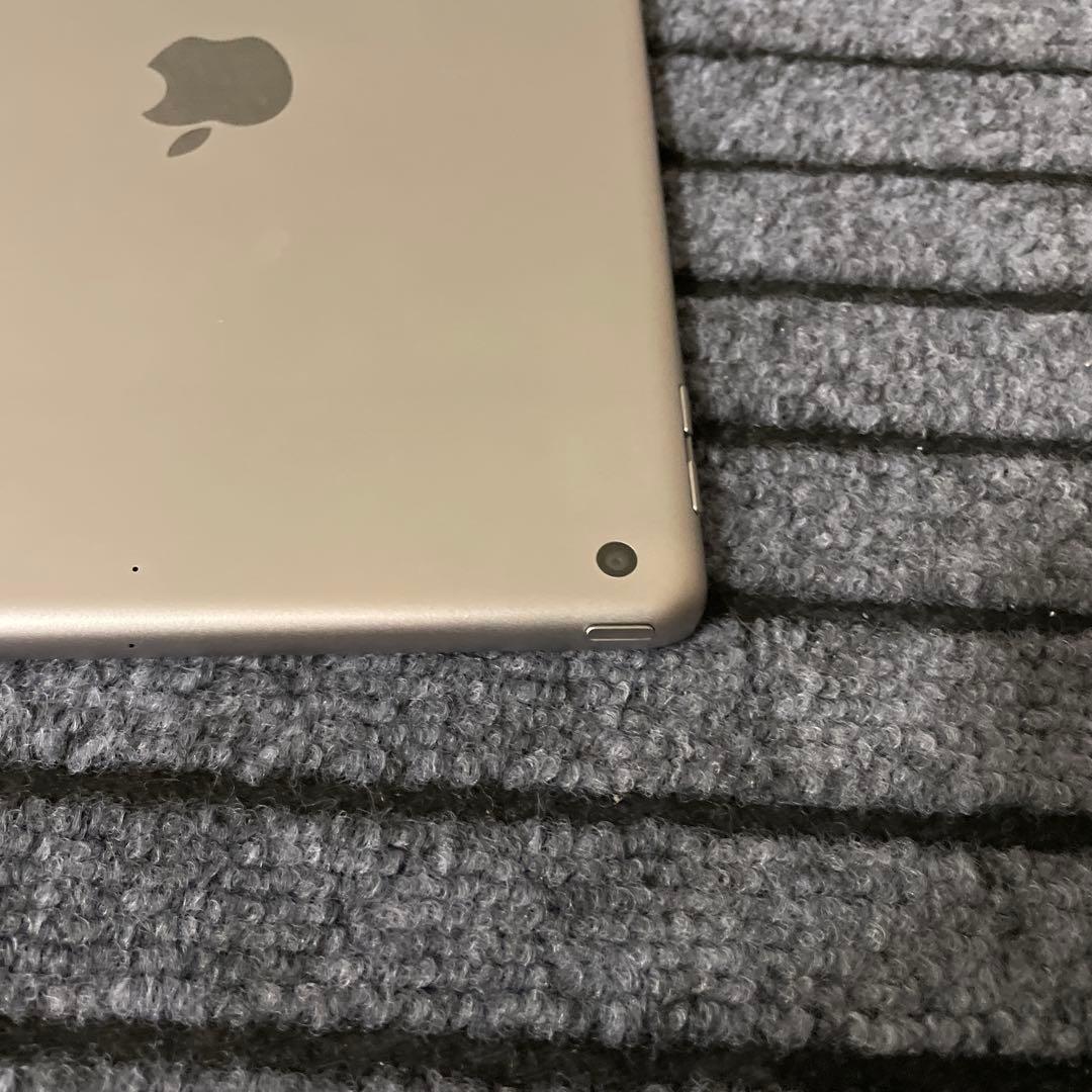 11 iPad 5世代 32GB Wi-Fi スペースグレイ