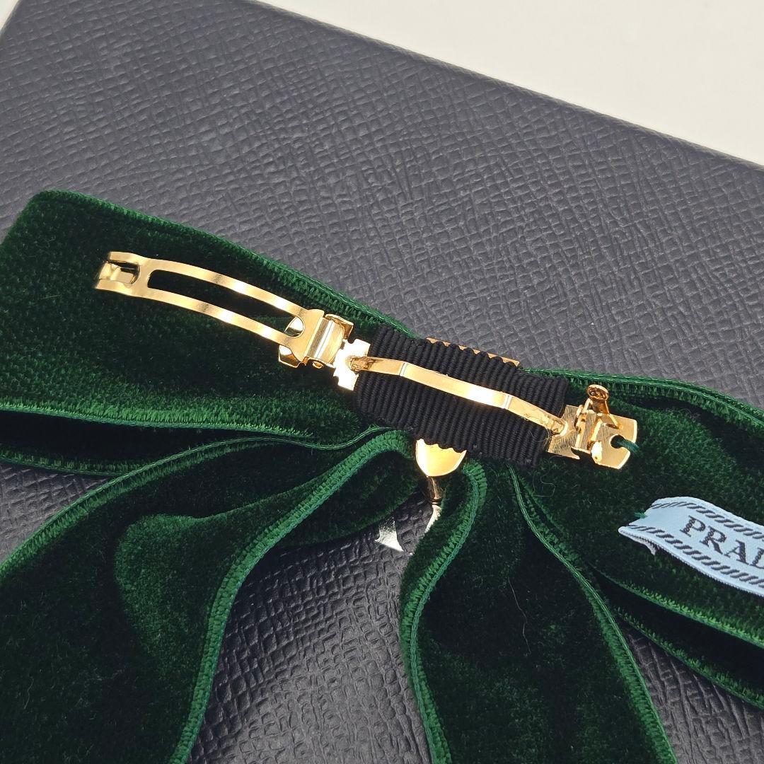 新品未使用 PRADA プラダ ヘアクリップ ロゴ リボン ベルベット 緑