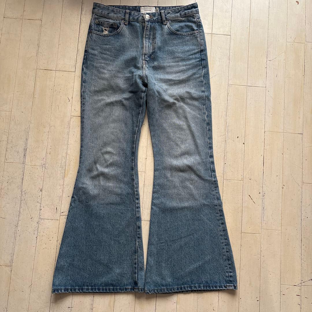COACH フレア・ブーツカットデニム