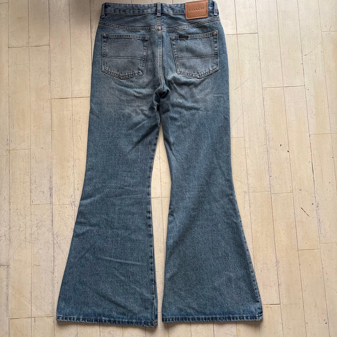 COACH フレア・ブーツカットデニム