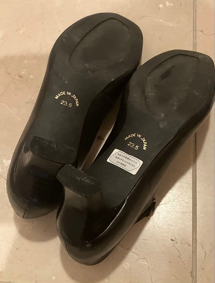 ☆Camui water massage 未使用に近い　黒パンプス23.5cm