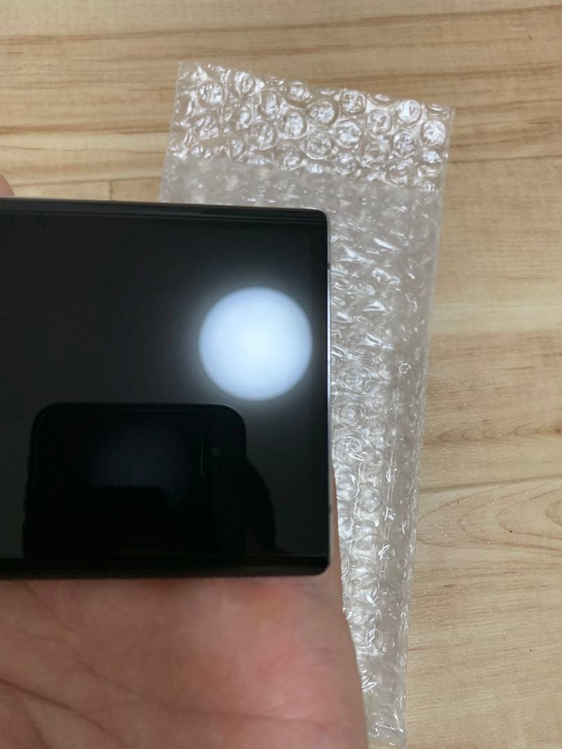 完動品 arrows NX9 ドコモ 128GB F-52A