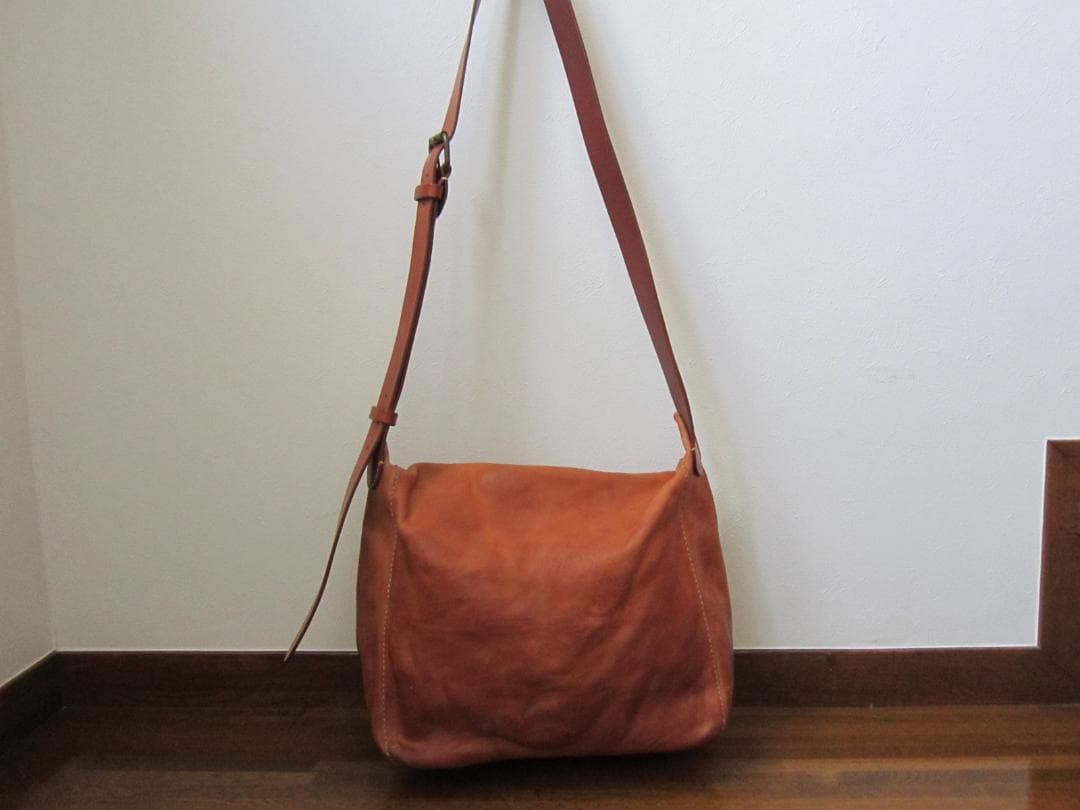 アンリークイール　⑤　ショルダーバッグ　鞄　バッグ