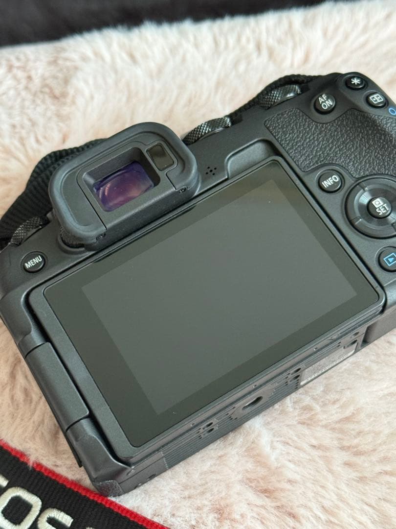 Canon EOS RP ボディ　美品